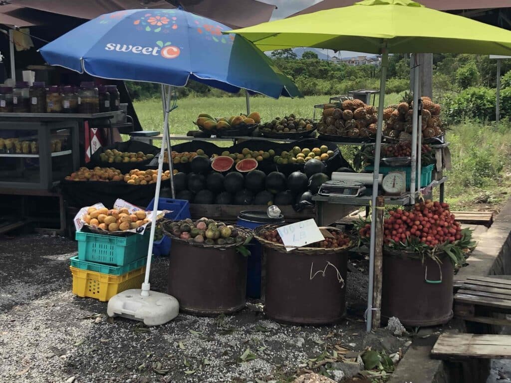 marchand de fruits tropicaux