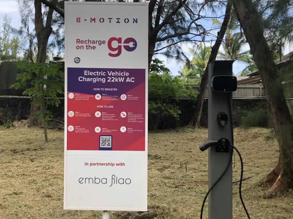 Borne de recharge électrique au Morne