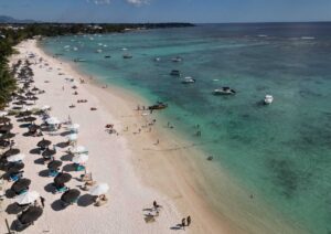 plage de trou aux biches