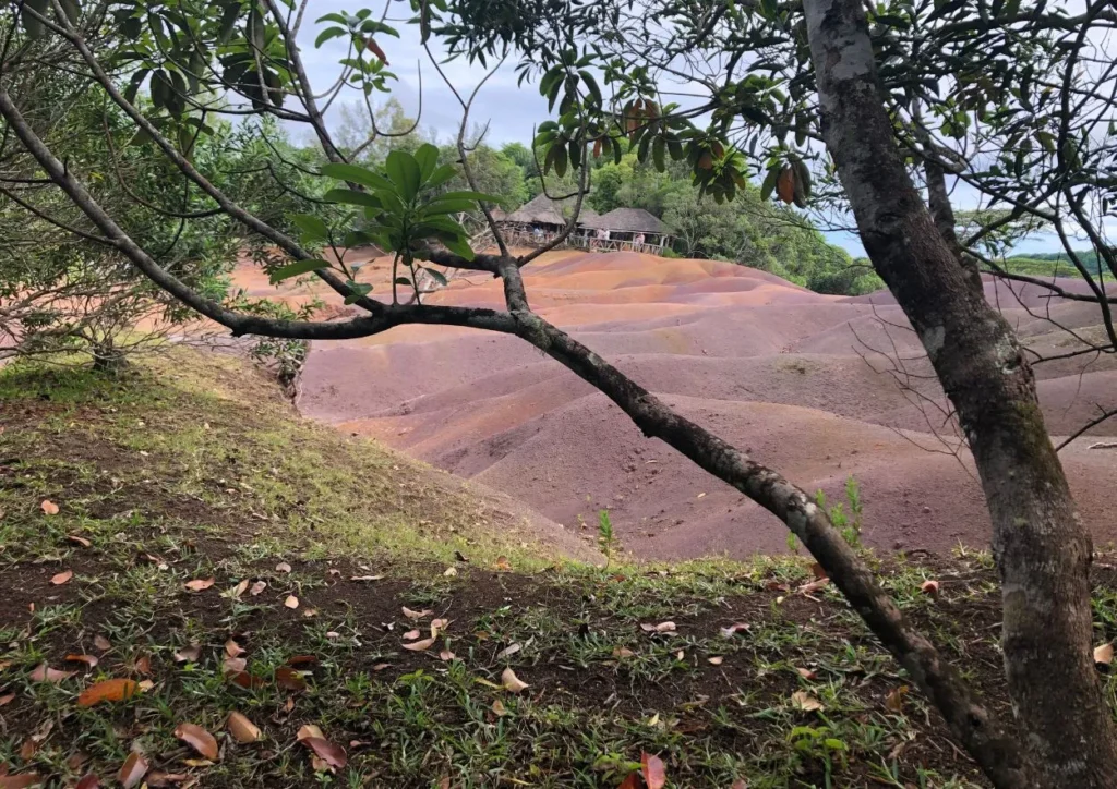 la terre des 7 couleurs sous un autre angle