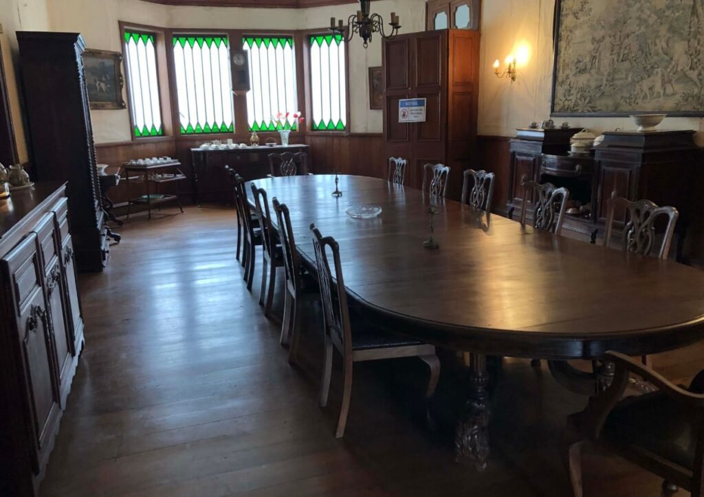 salle à manger au domaine des aubineaux
