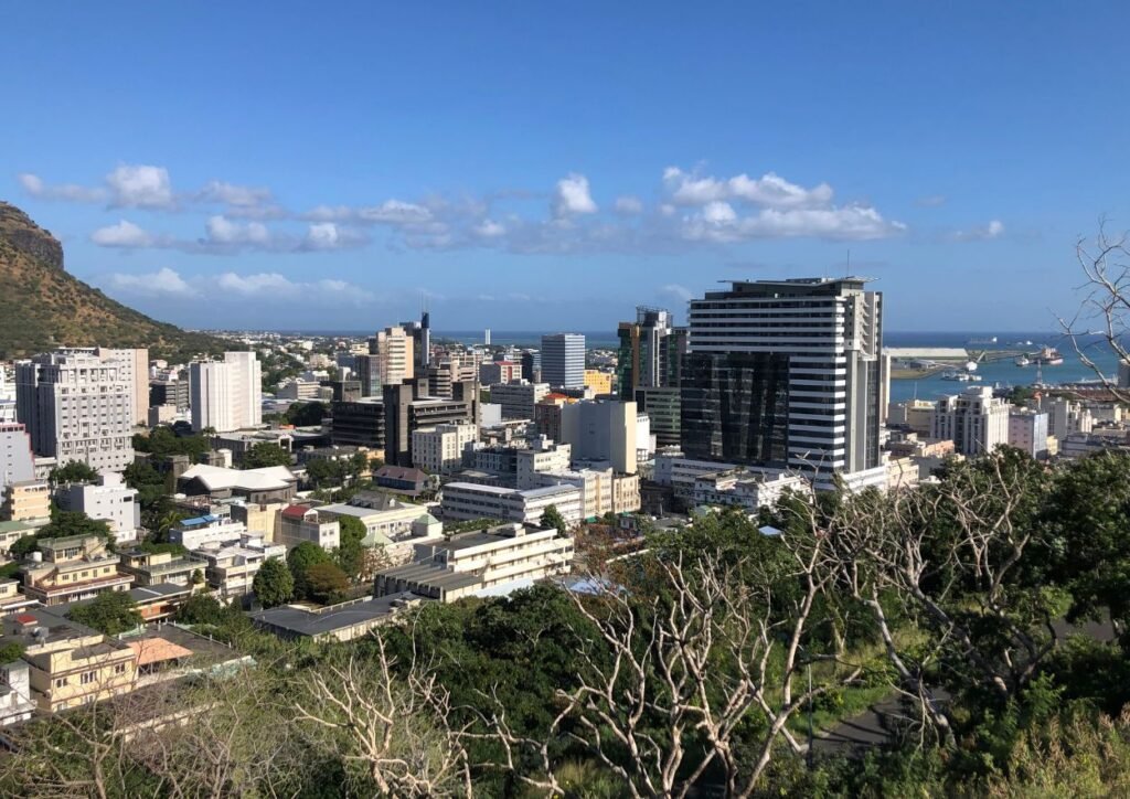 vue sur port louis et son centre d'affaire