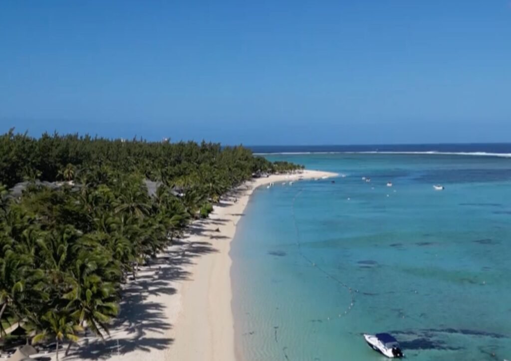 La plage du Mone, une des plus belles plages de l'ile maurice